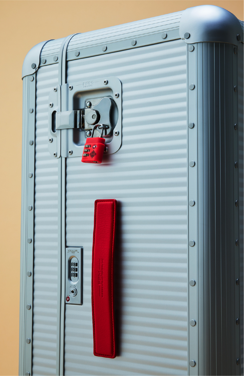 BANK “SILVER” × PADLOCKSイメージ