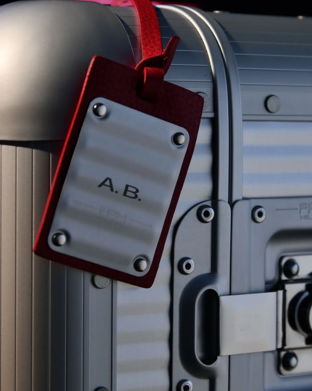 ミラノオーダーページ Customized Suitcases │ FPM Milano（ファブリカ ペレッテリエ